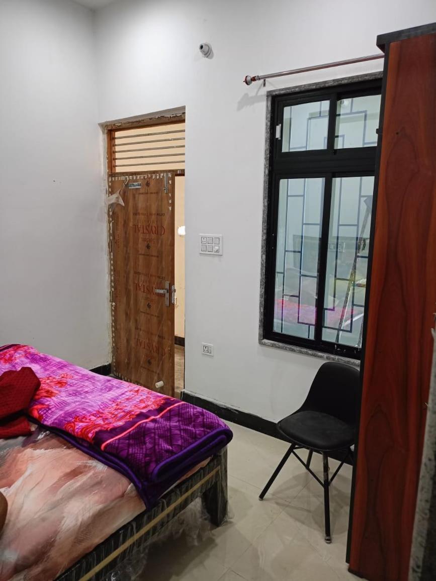 Aditya Paradise Aka Mountain Home Aka Avk Inn Tundla المظهر الخارجي الصورة