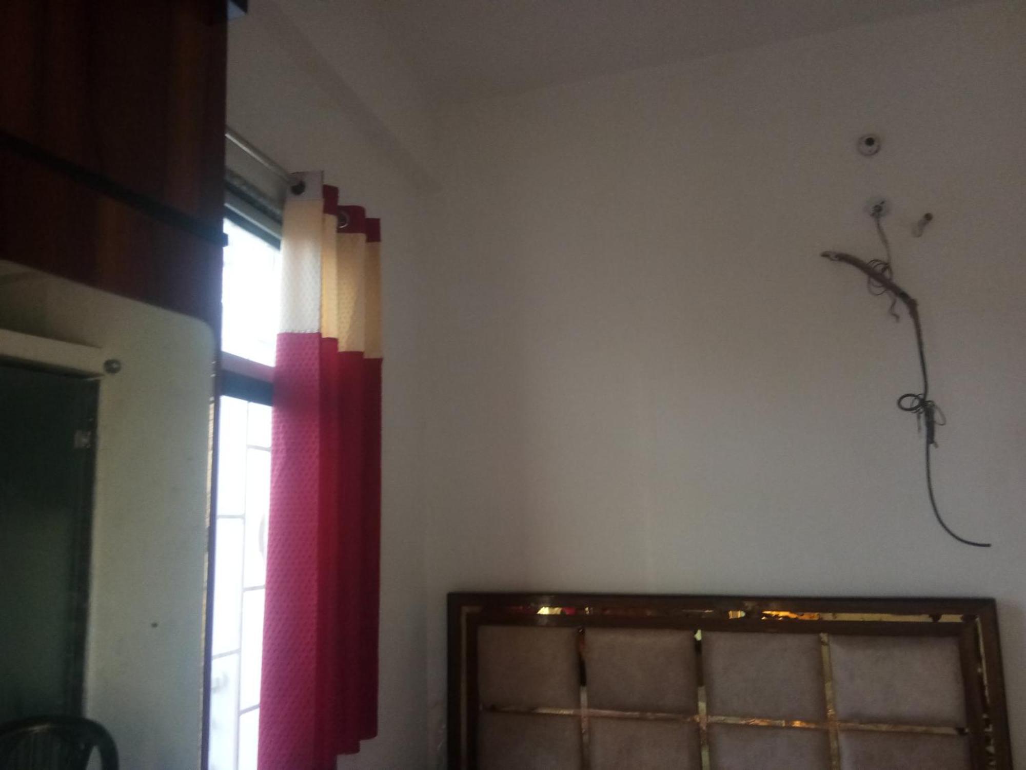 Aditya Paradise Aka Mountain Home Aka Avk Inn Tundla المظهر الخارجي الصورة